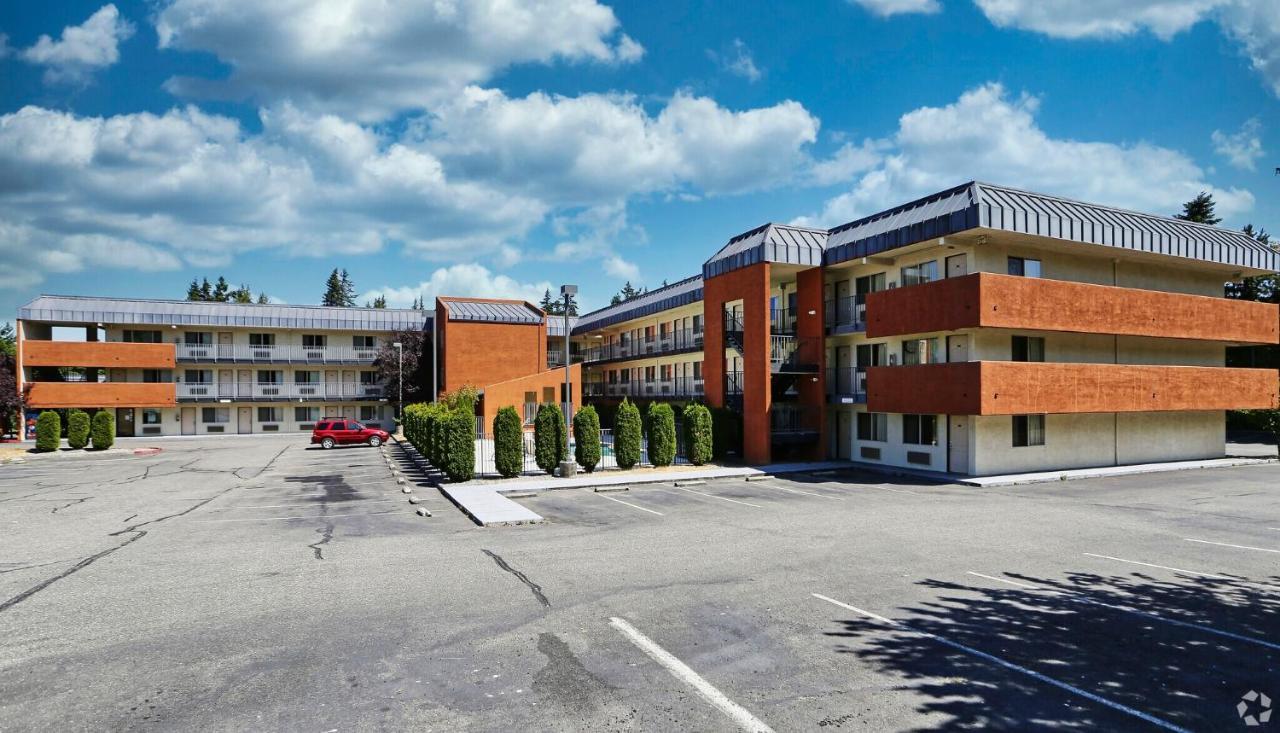 Olympic Inn & Suites Порт-Анджелес Экстерьер фото